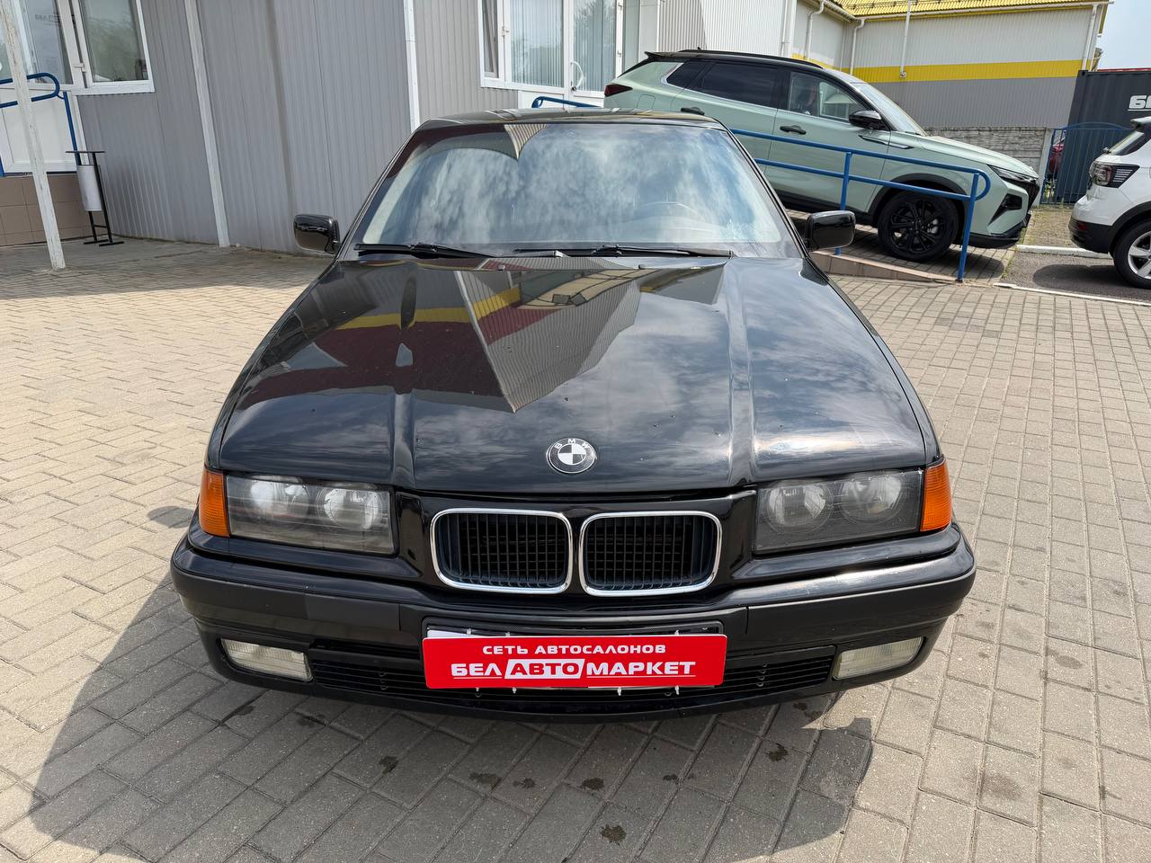 Фото автомобиля 3