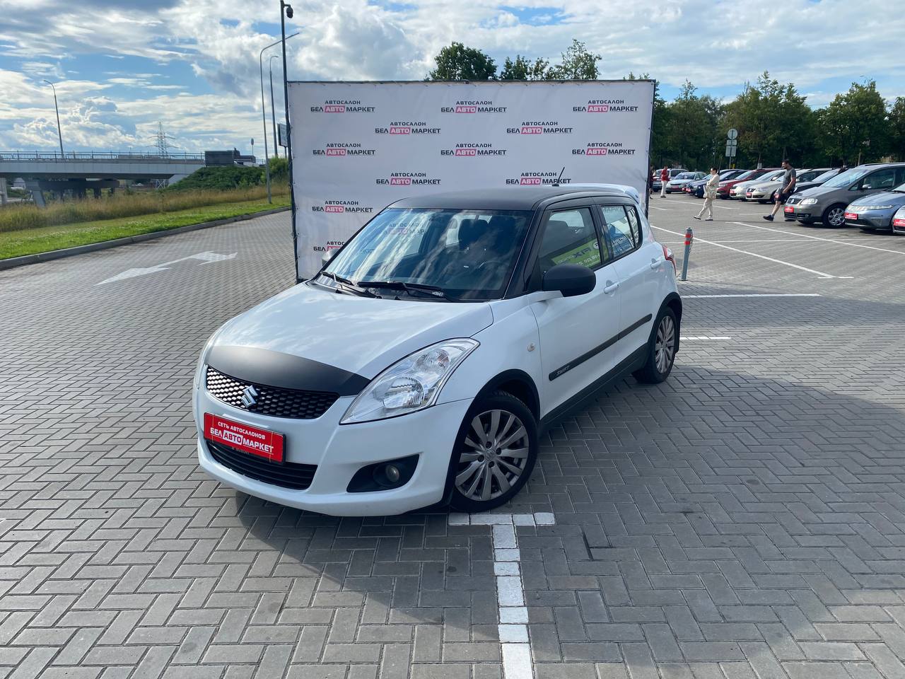авто с пробегом suzuki swift 2011