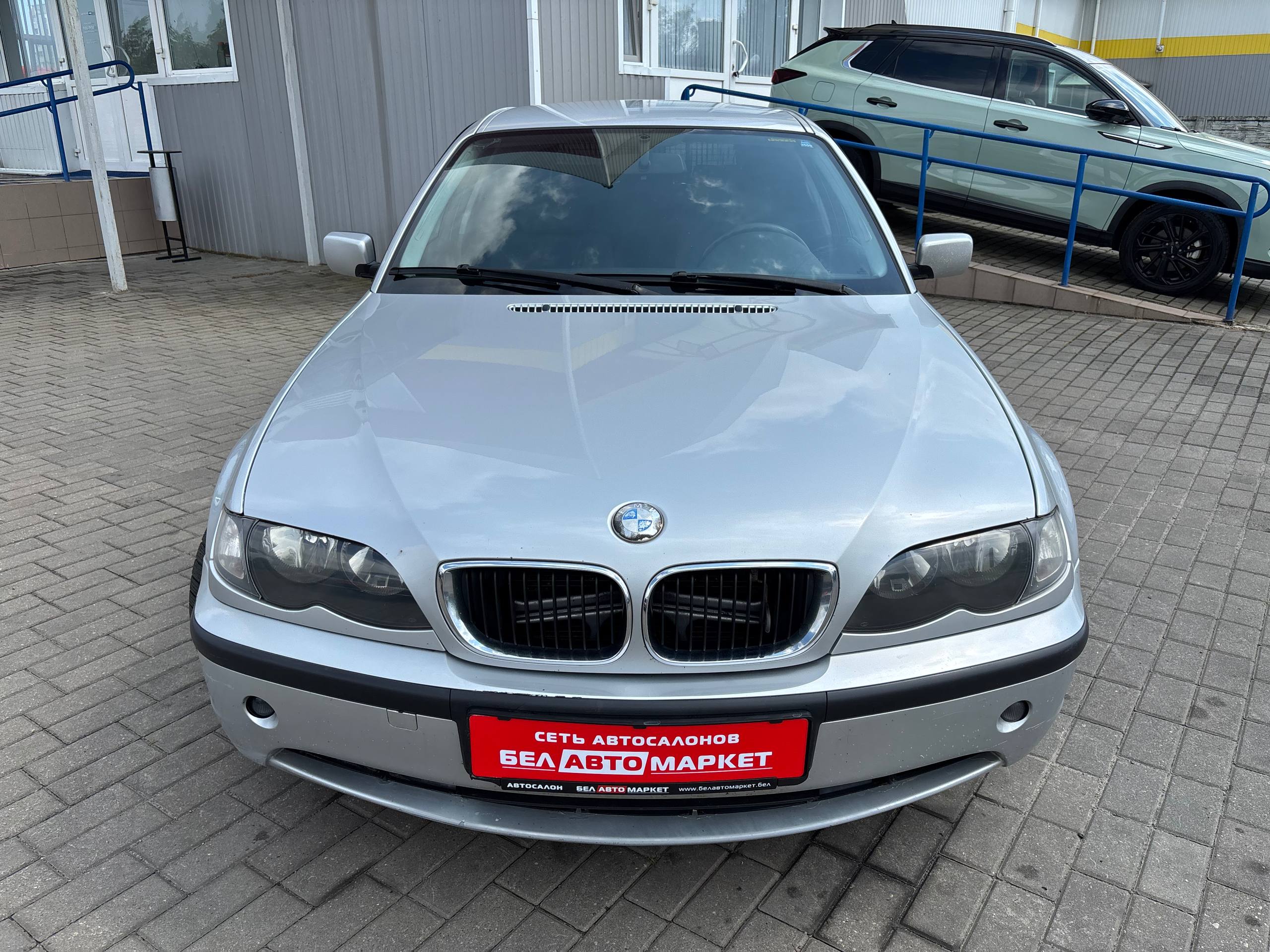 Фото автомобиля 3
