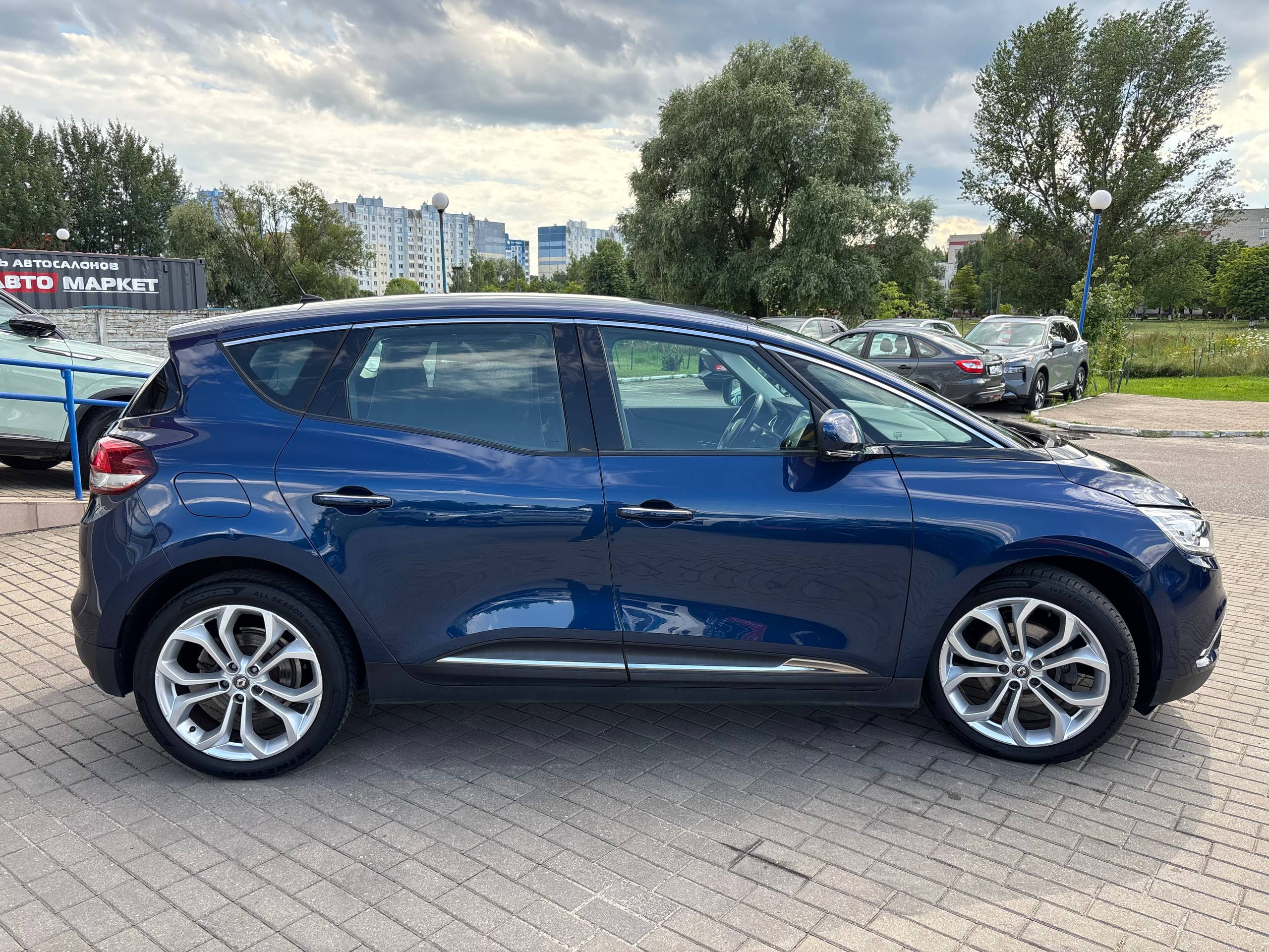 Фото автомобиля 2