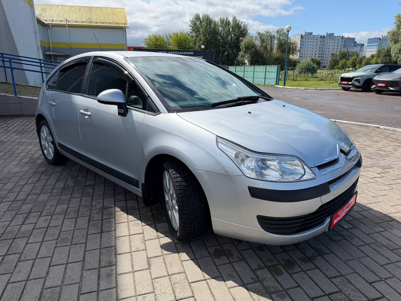 Фото автомобиля 2