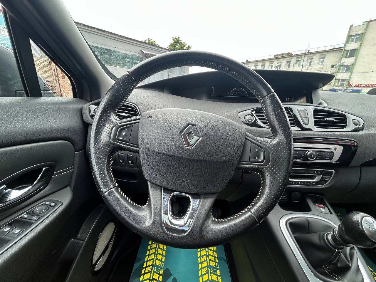 Фото автомобиля 11