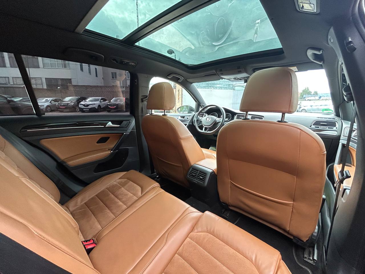 Фото автомобиля 12