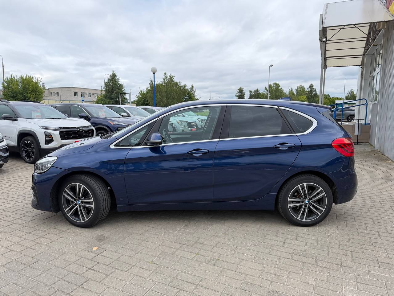 Фото автомобиля 7