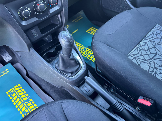 Фото автомобиля 12