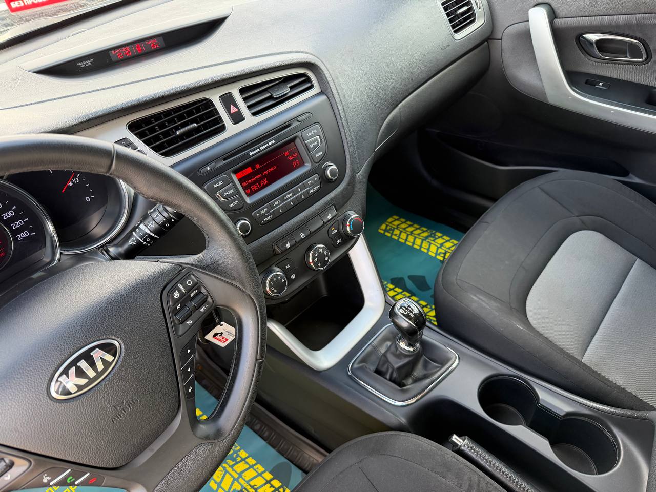 Фото автомобиля 12