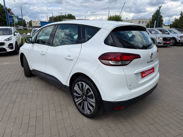Фото автомобиля 7