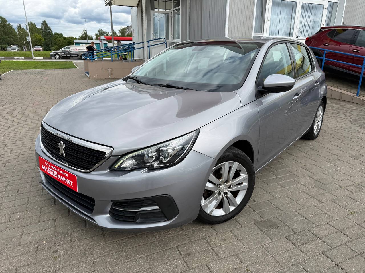 авто с пробегом peugeot 308 2018
