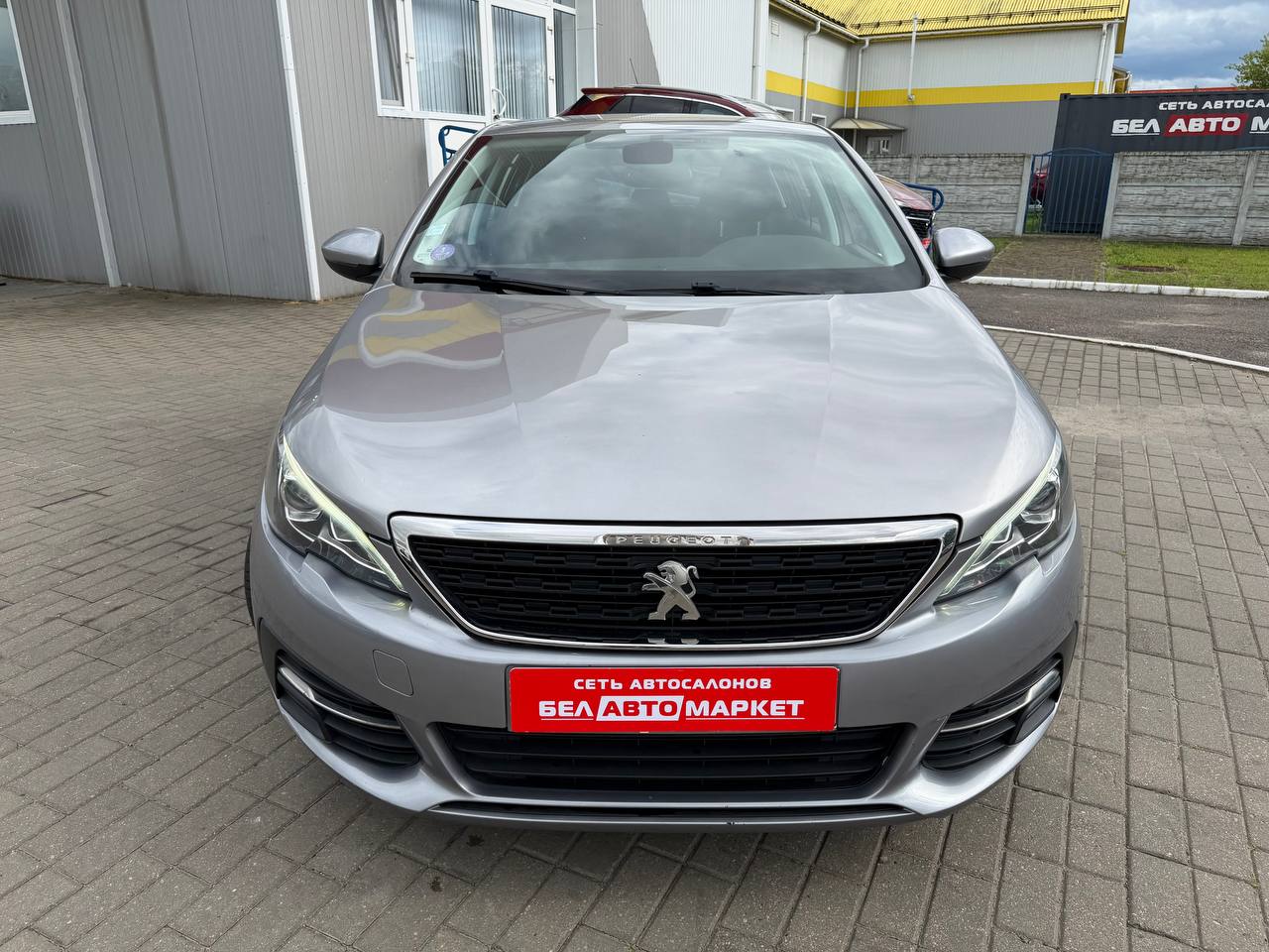 Фото автомобиля 3