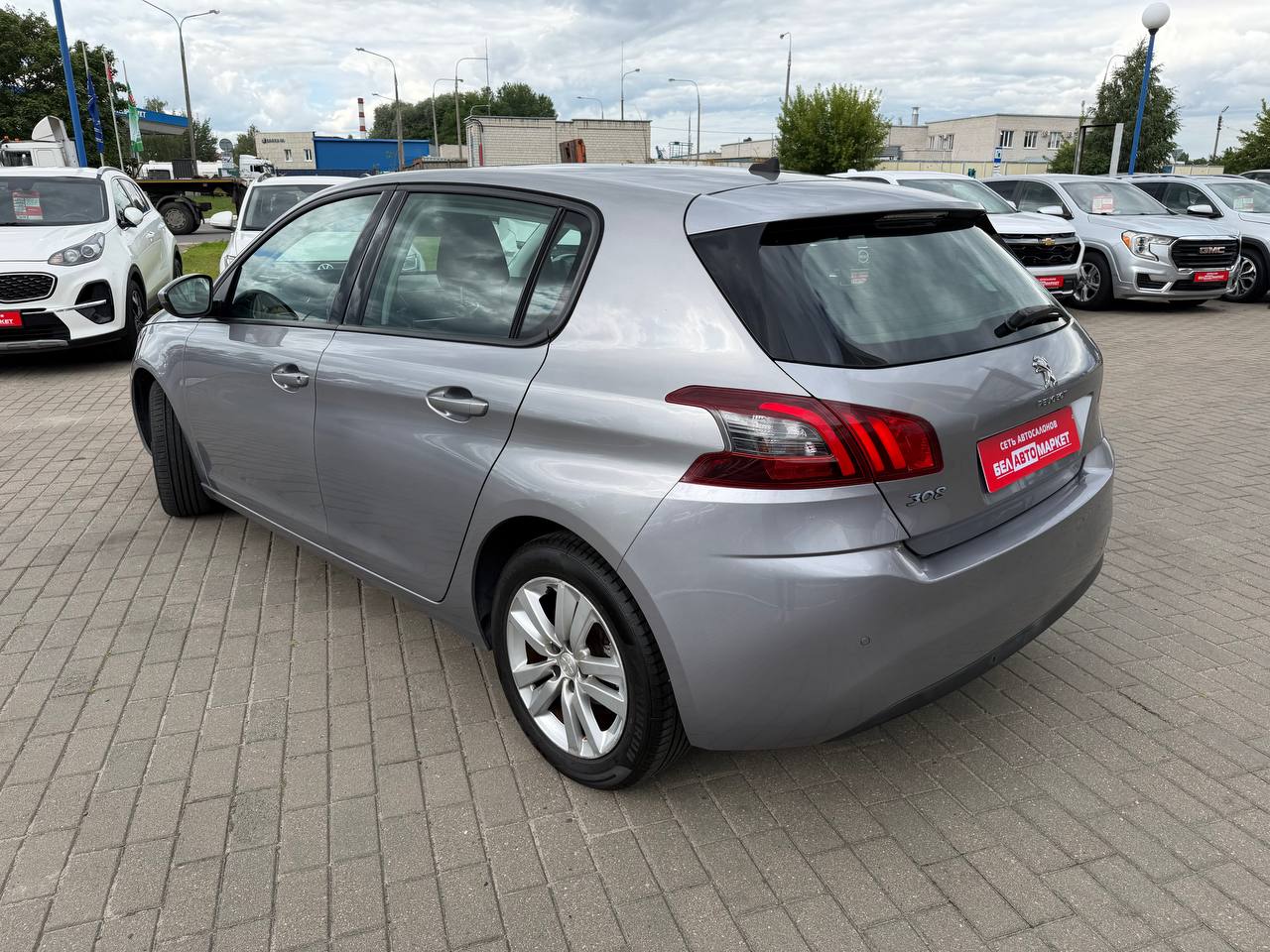 Фото автомобиля 7