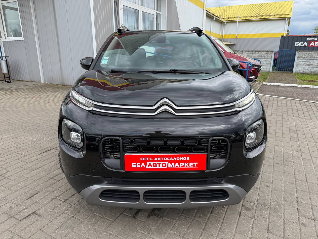 Фото автомобиля 3