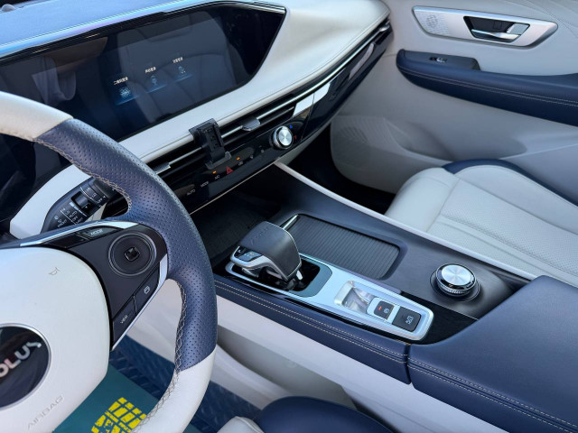 Фото автомобиля 12