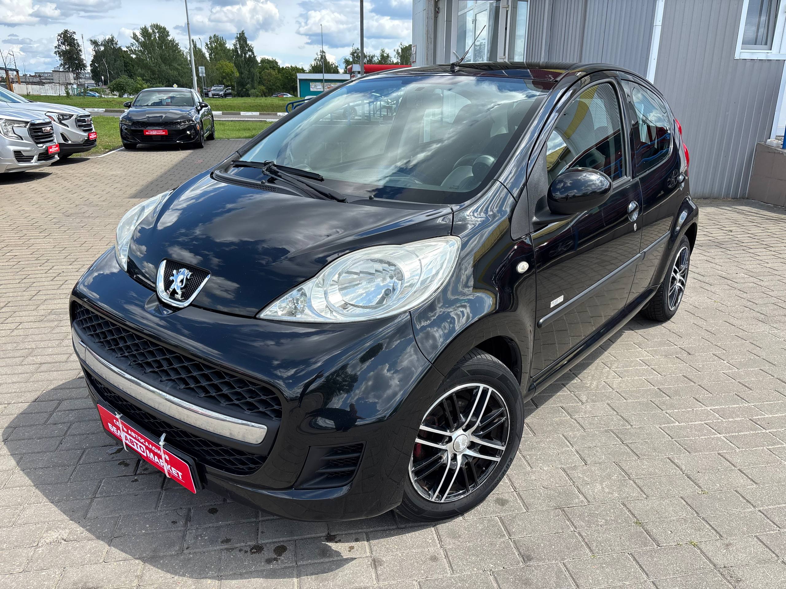 авто с пробегом peugeot 107 2010