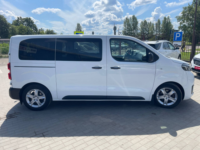 Фото автомобиля 5