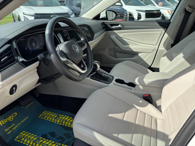 Фото автомобиля 8