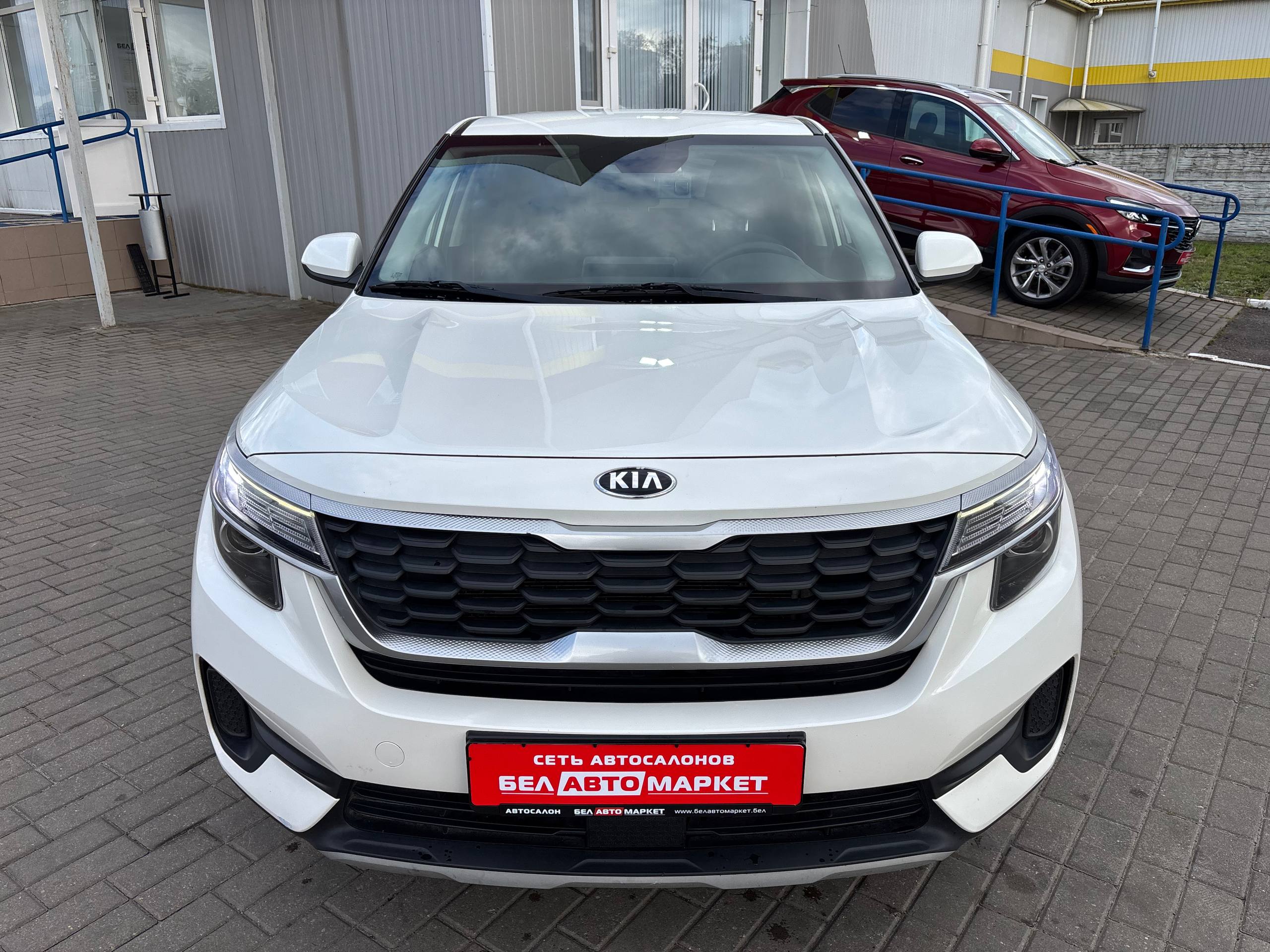 Фото автомобиля 3