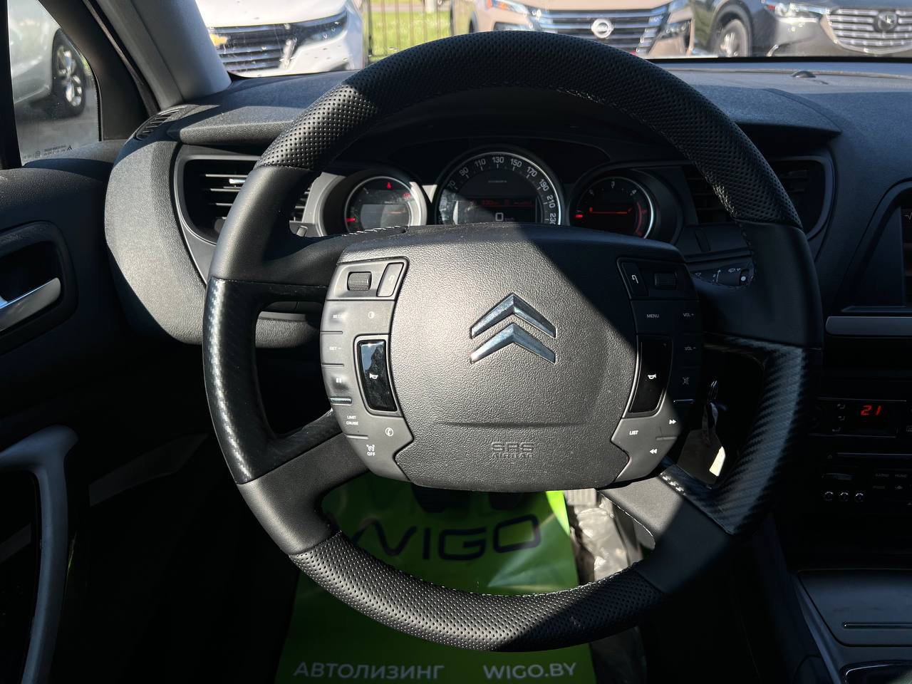 Фото автомобиля 17