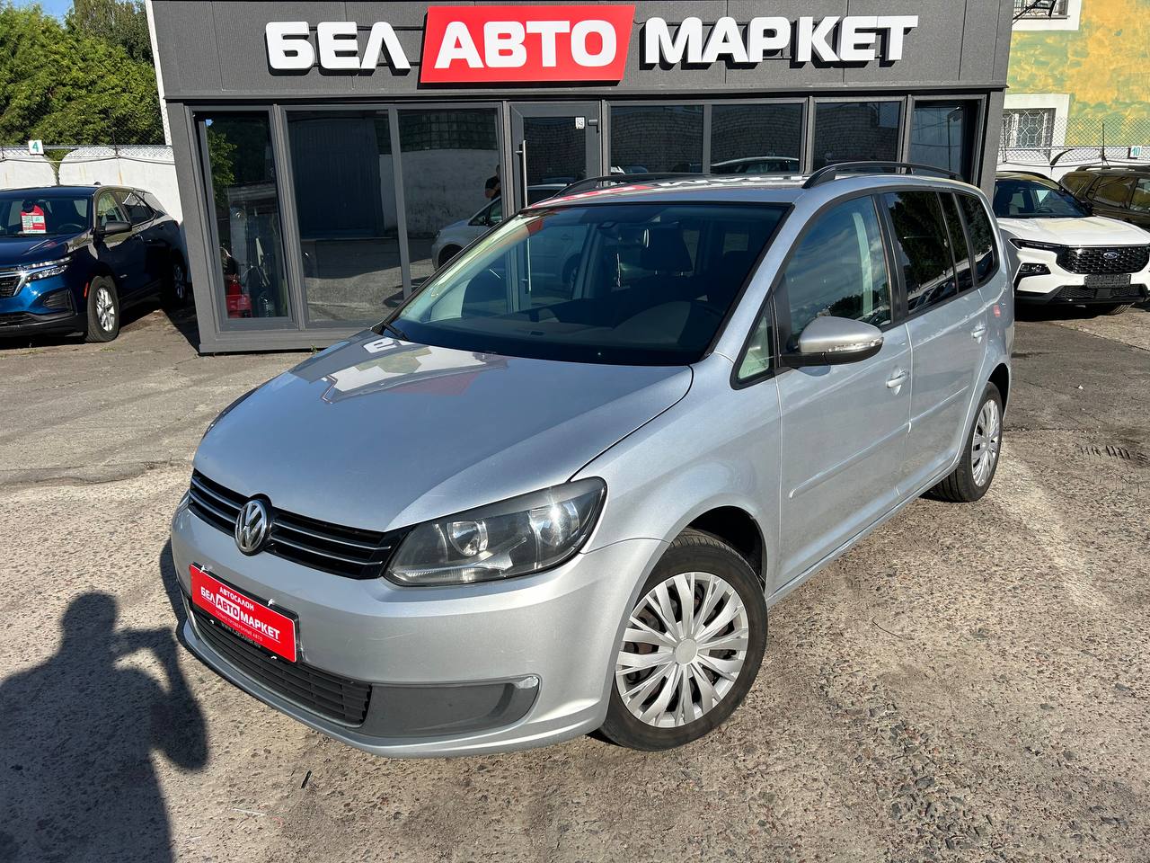 авто с пробегом volkswagen touran 2011
