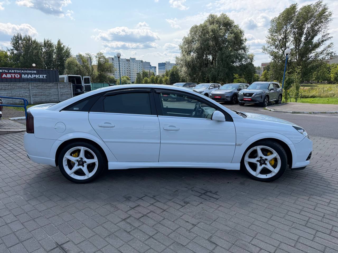 Фото автомобиля 2