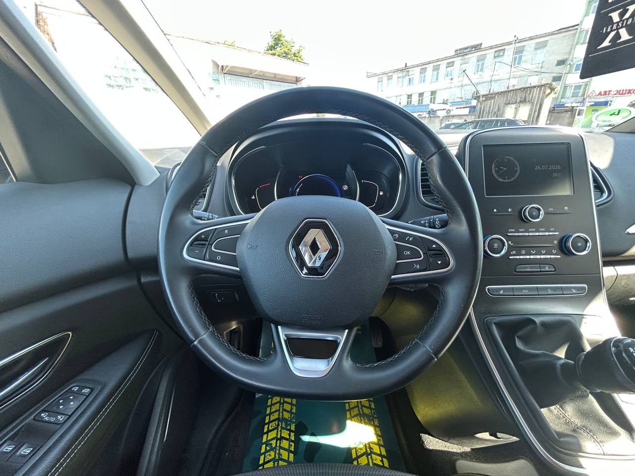 Фото автомобиля 13