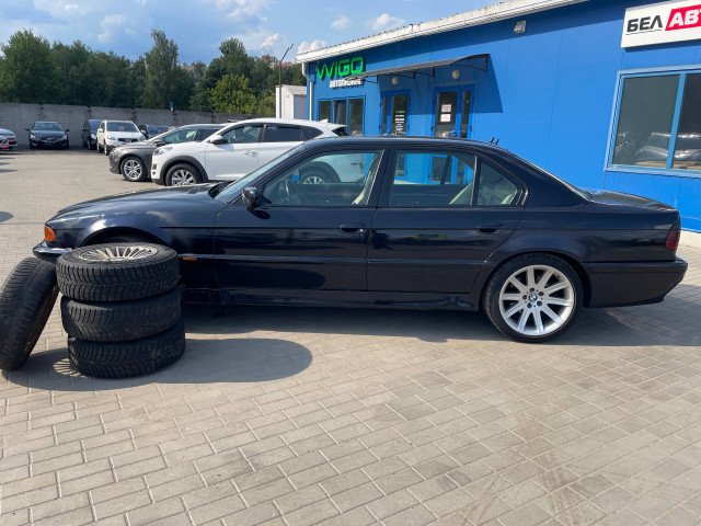 Фото автомобиля 10