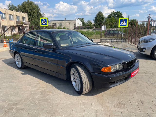 Фото автомобиля 16