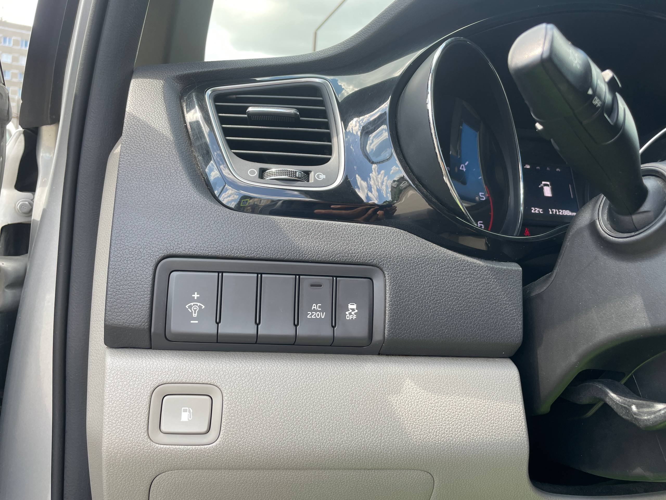 Фото автомобиля 12