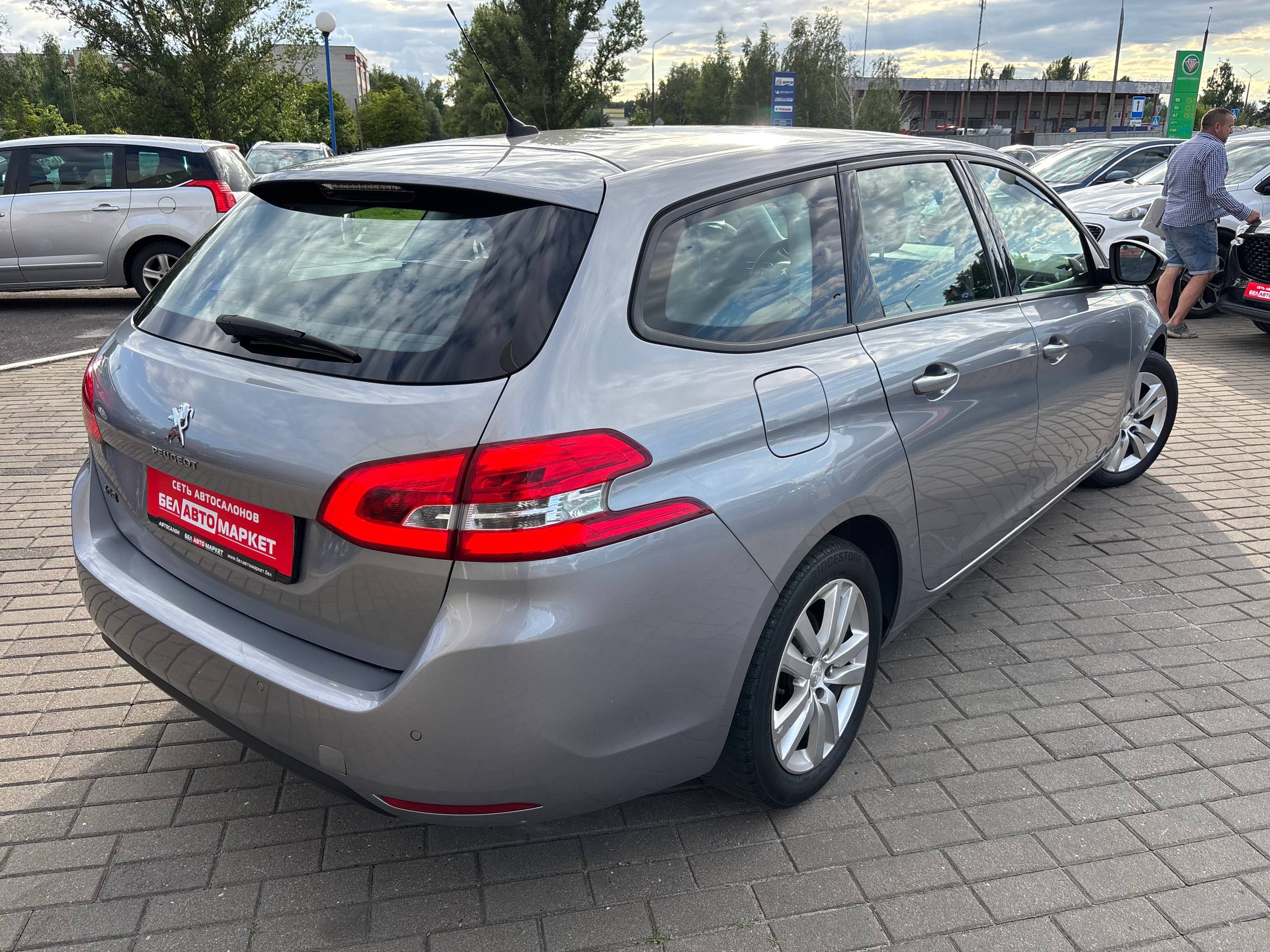 Фото автомобиля 6