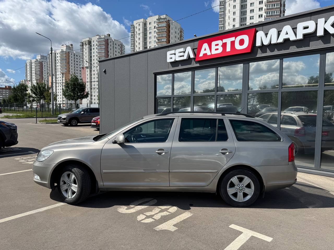 Фото автомобиля 7