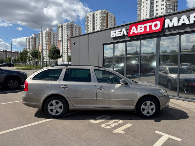 Фото автомобиля 3
