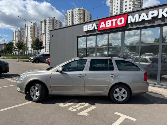 Фото автомобиля 7
