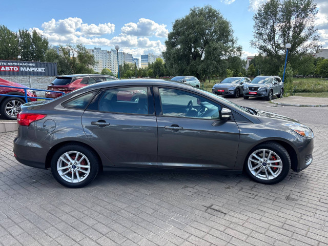 Фото автомобиля 3