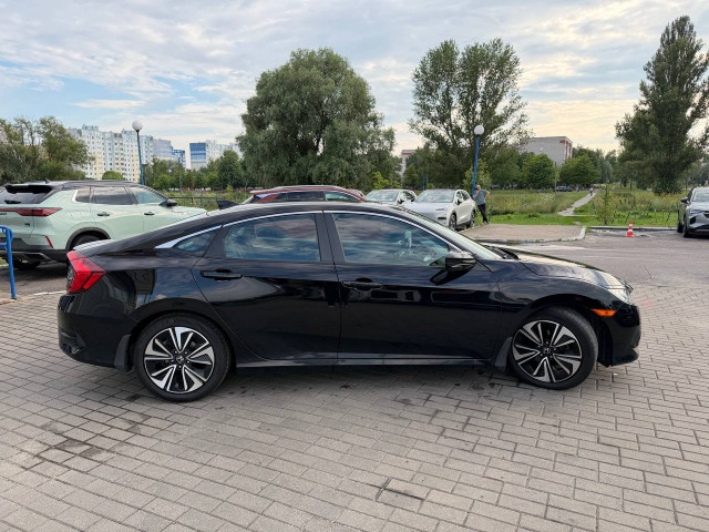 Фото автомобиля 2