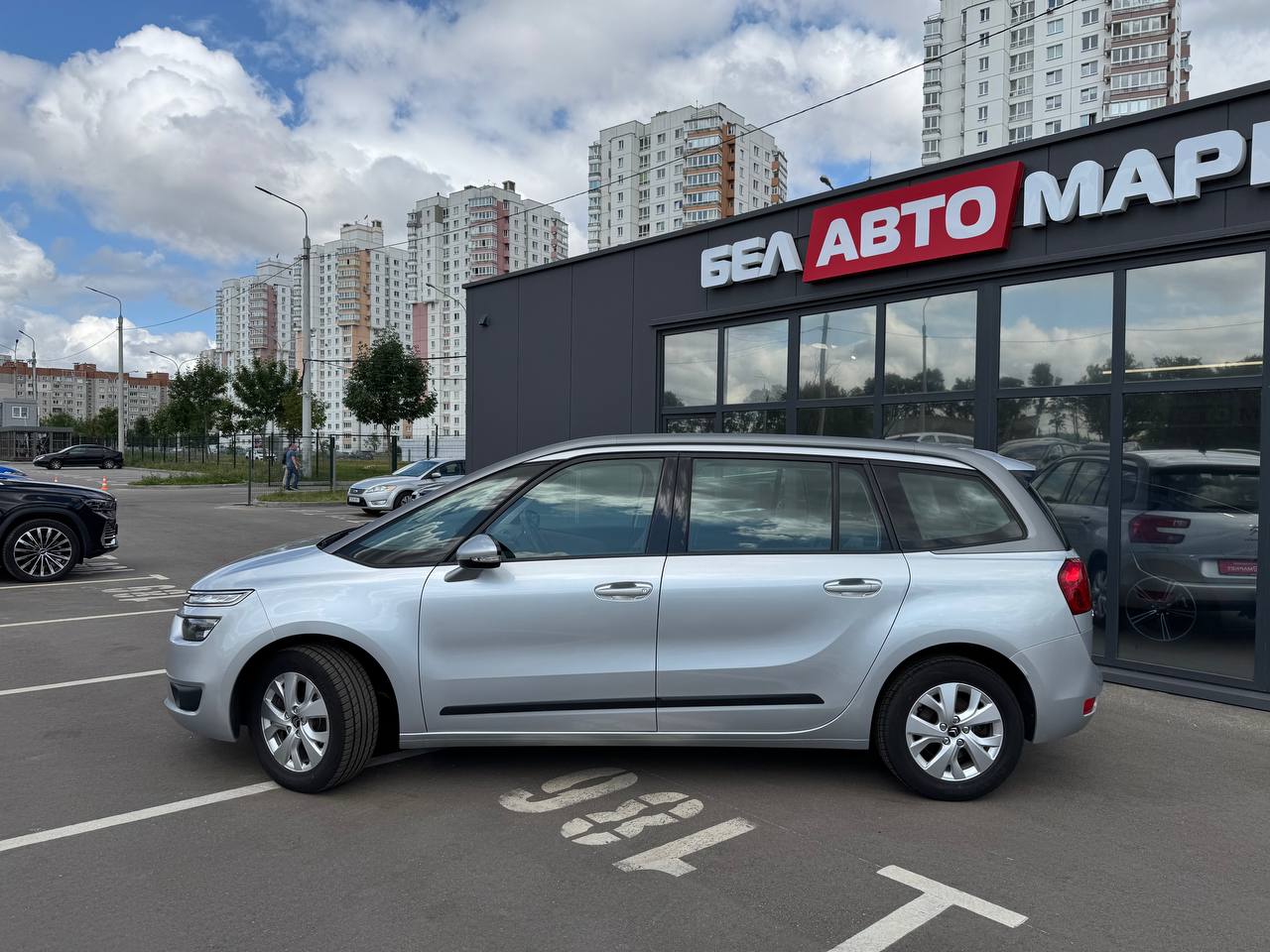 Фото автомобиля 7