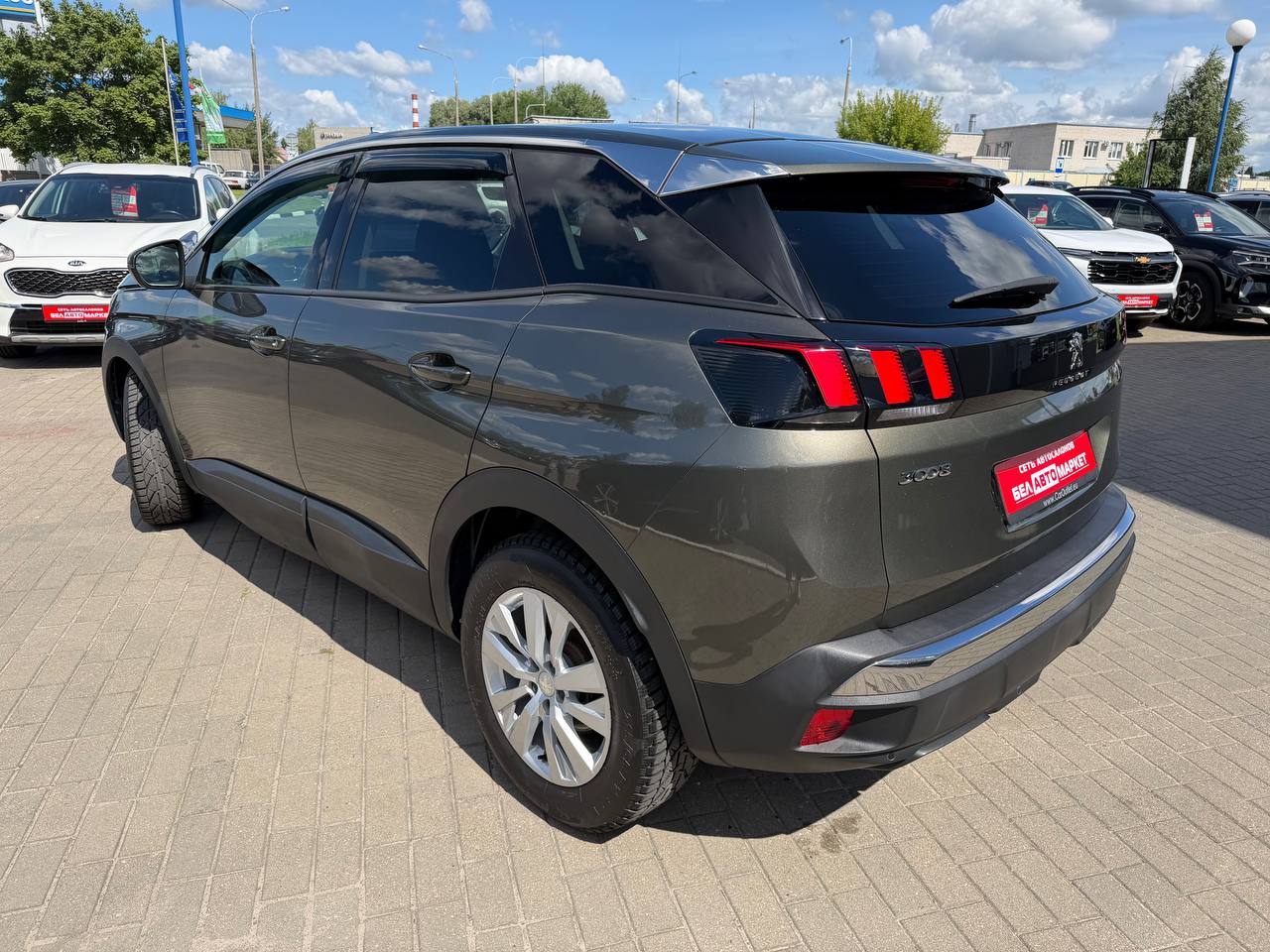 Фото автомобиля 8