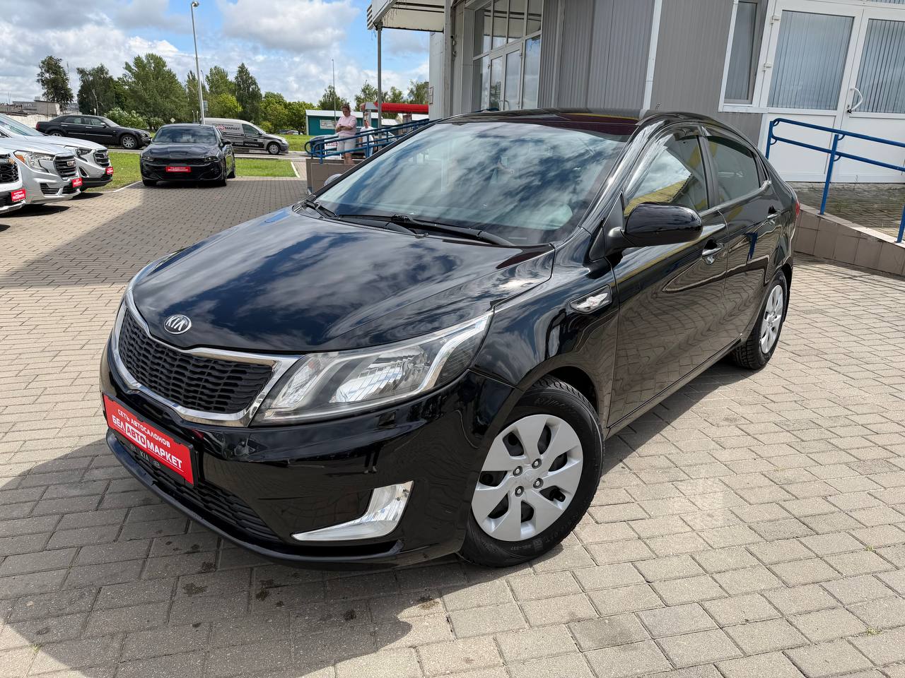 авто с пробегом kia rio 2013