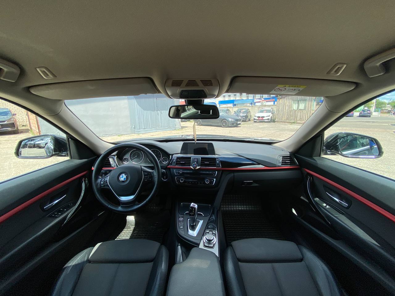 Фото автомобиля 10