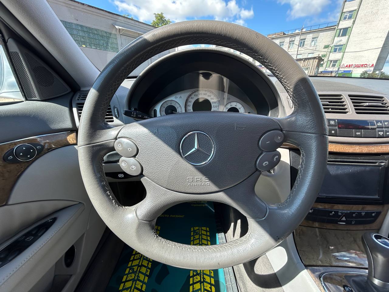 Фото автомобиля 10