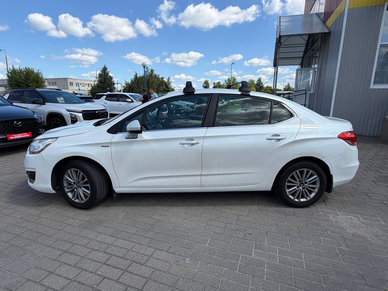 Фото автомобиля 7
