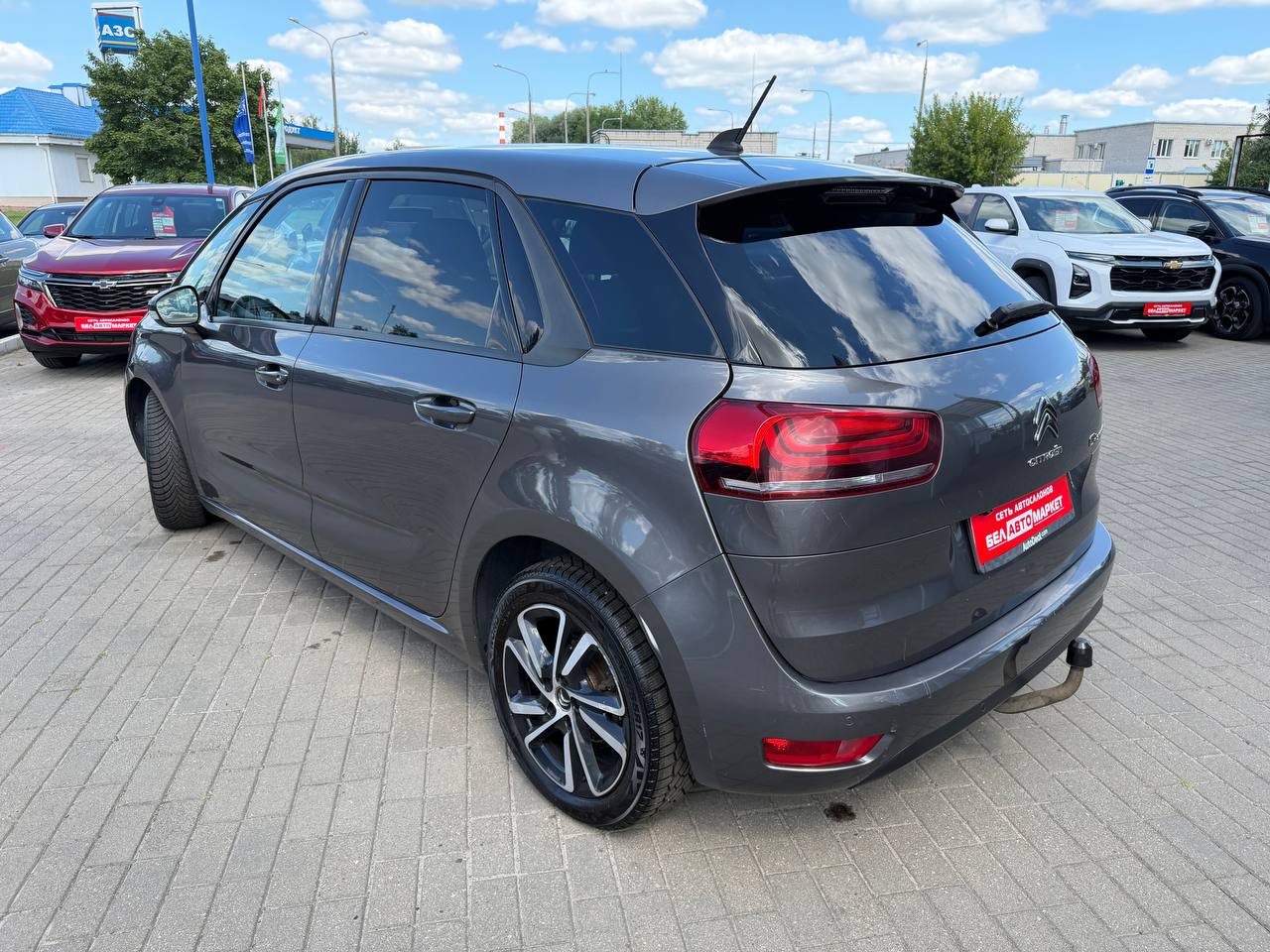 Фото автомобиля 7