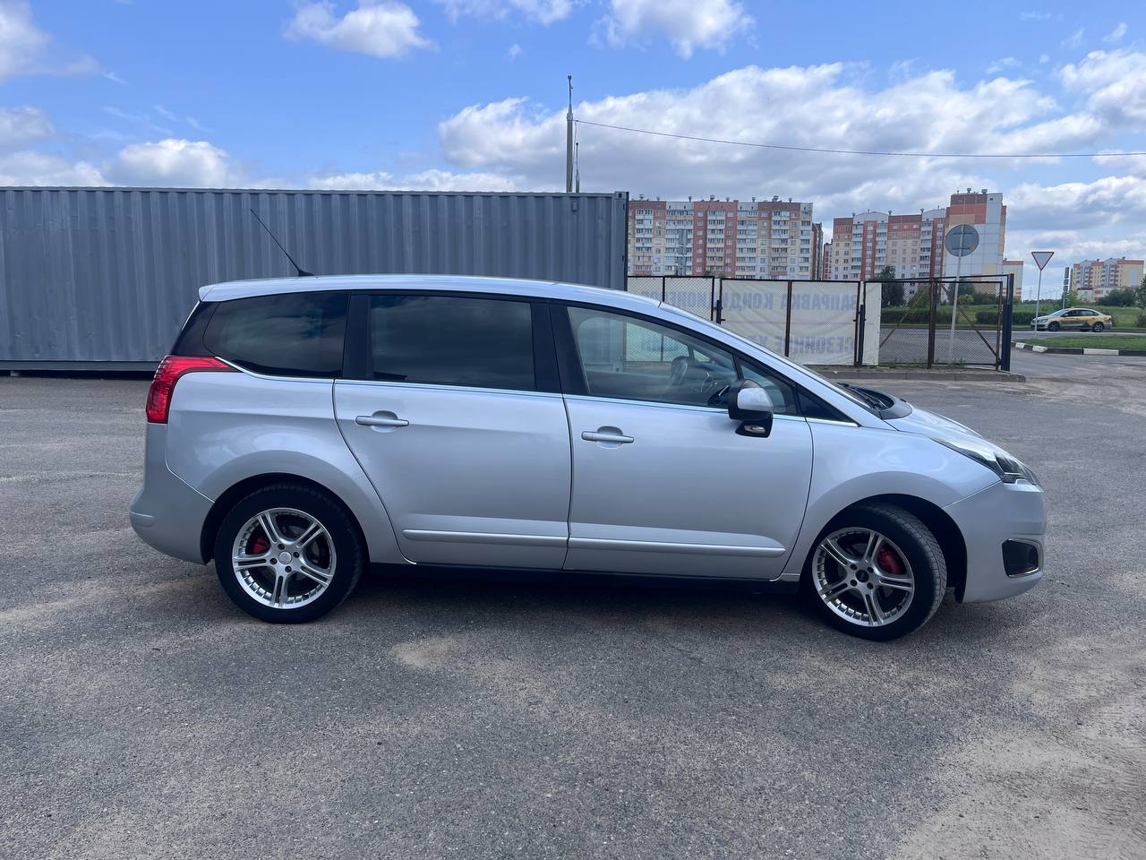 Фото автомобиля 3
