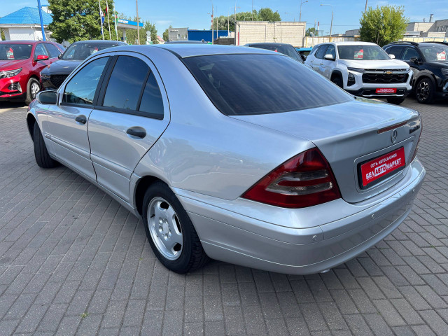 Фото автомобиля 7