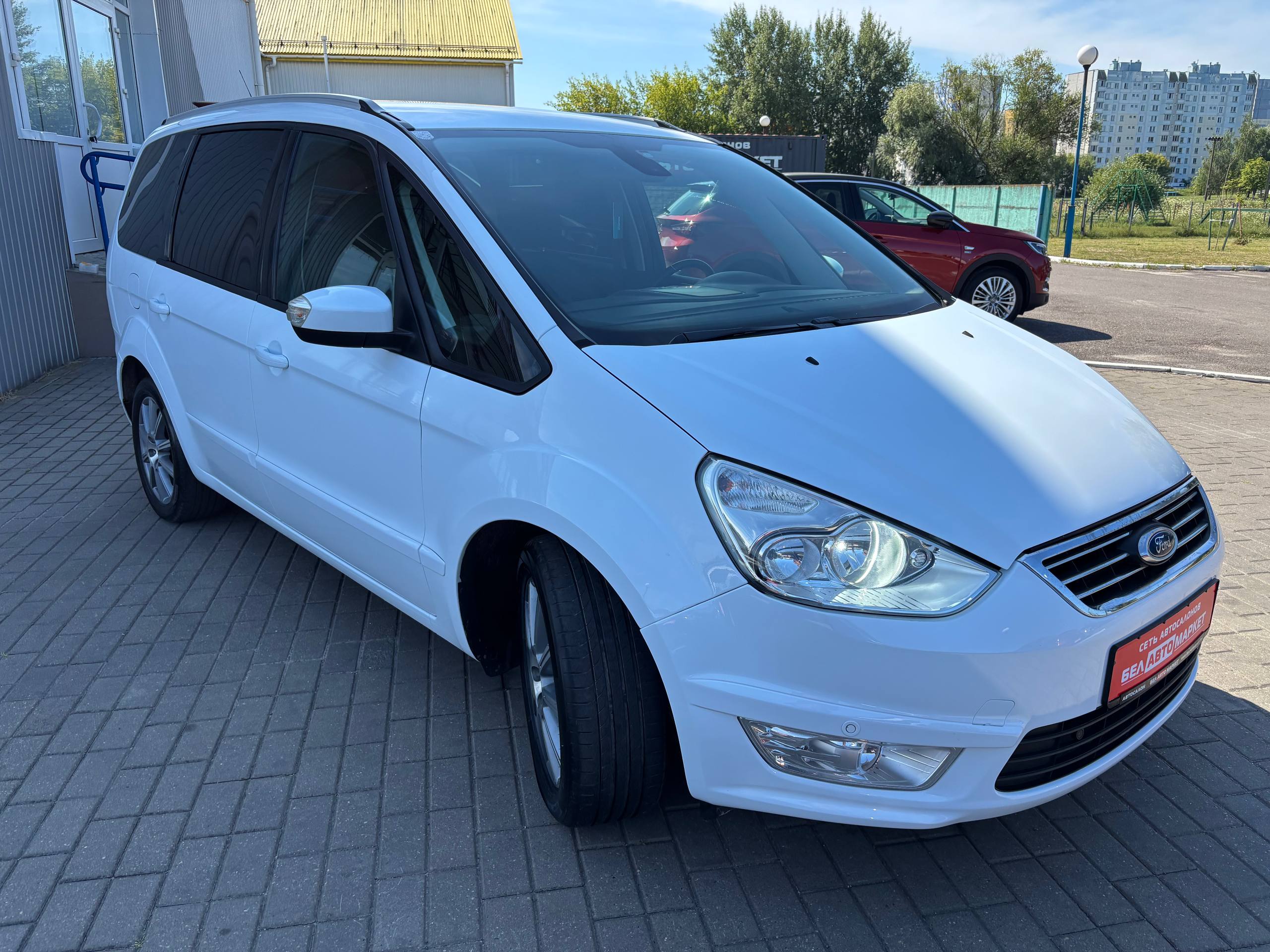 Фото автомобиля 2