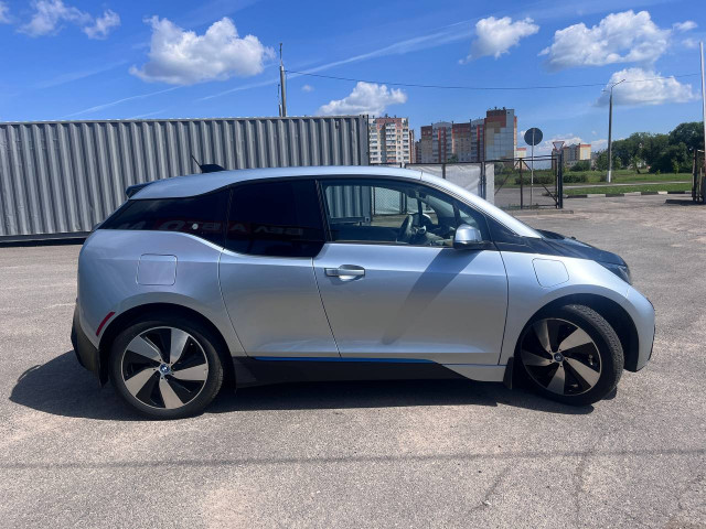 Фото автомобиля 3
