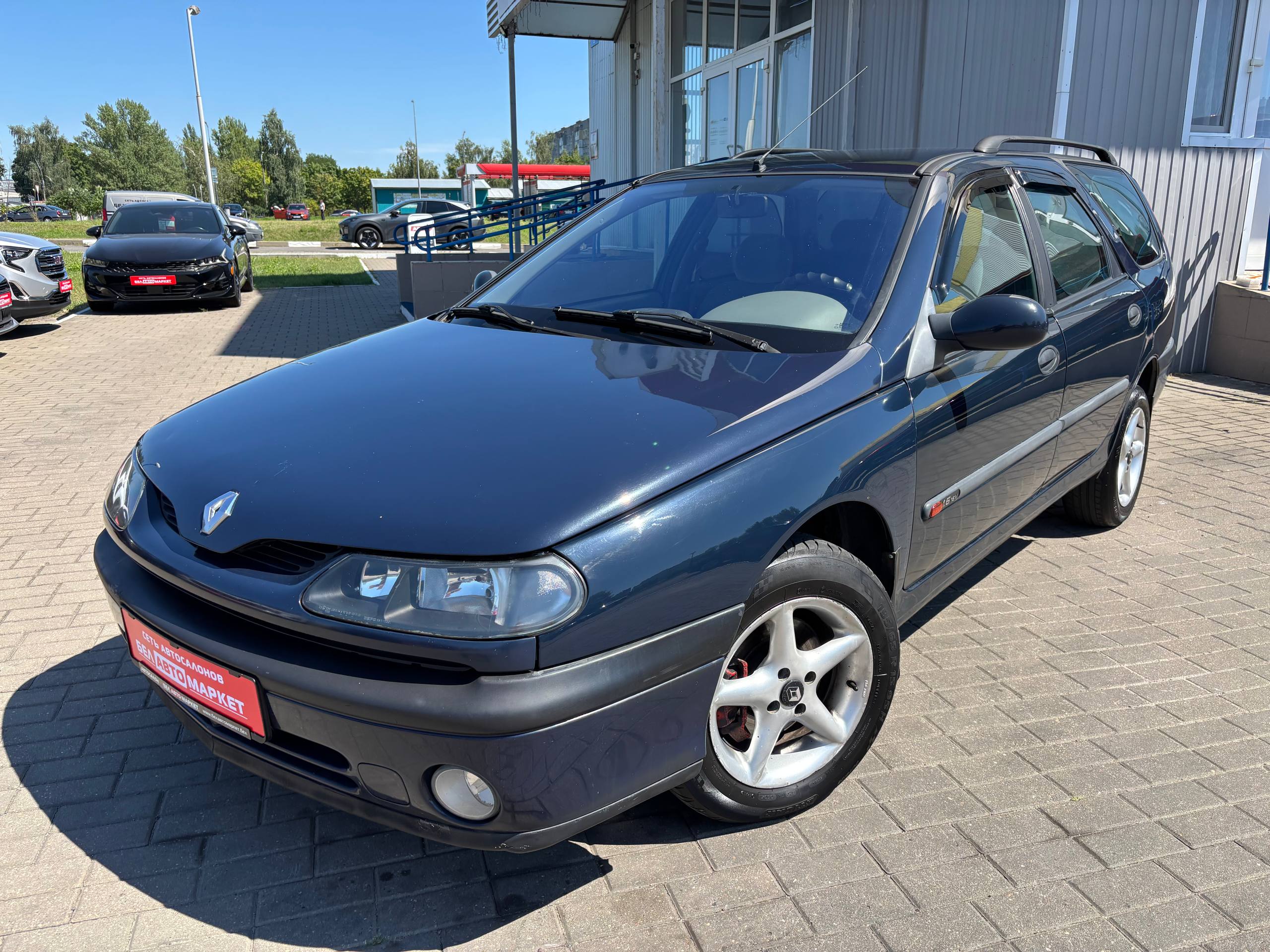 авто с пробегом renault laguna 1999