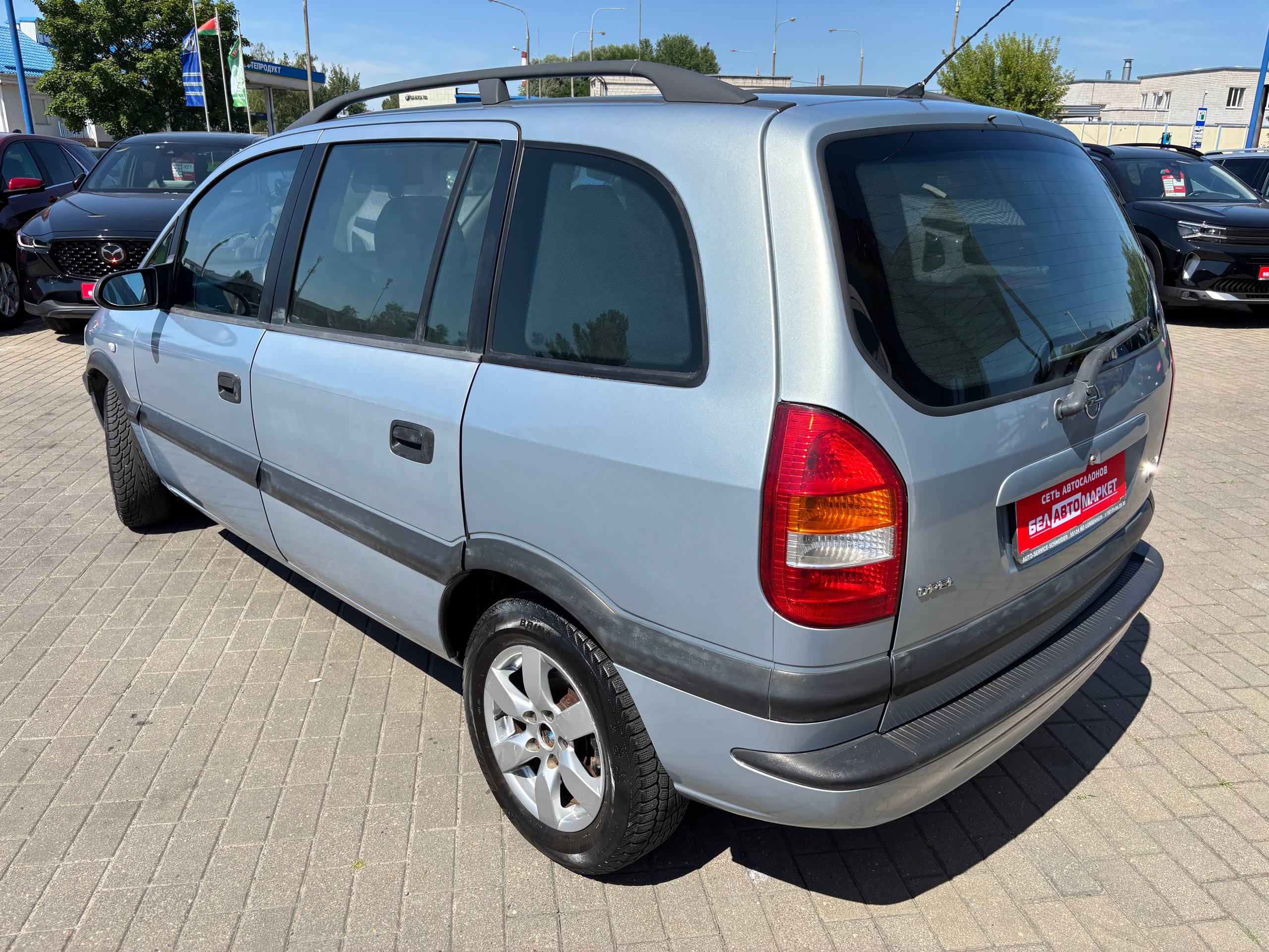 Фото автомобиля 2