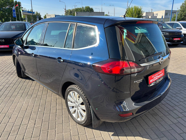 Фото автомобиля 8