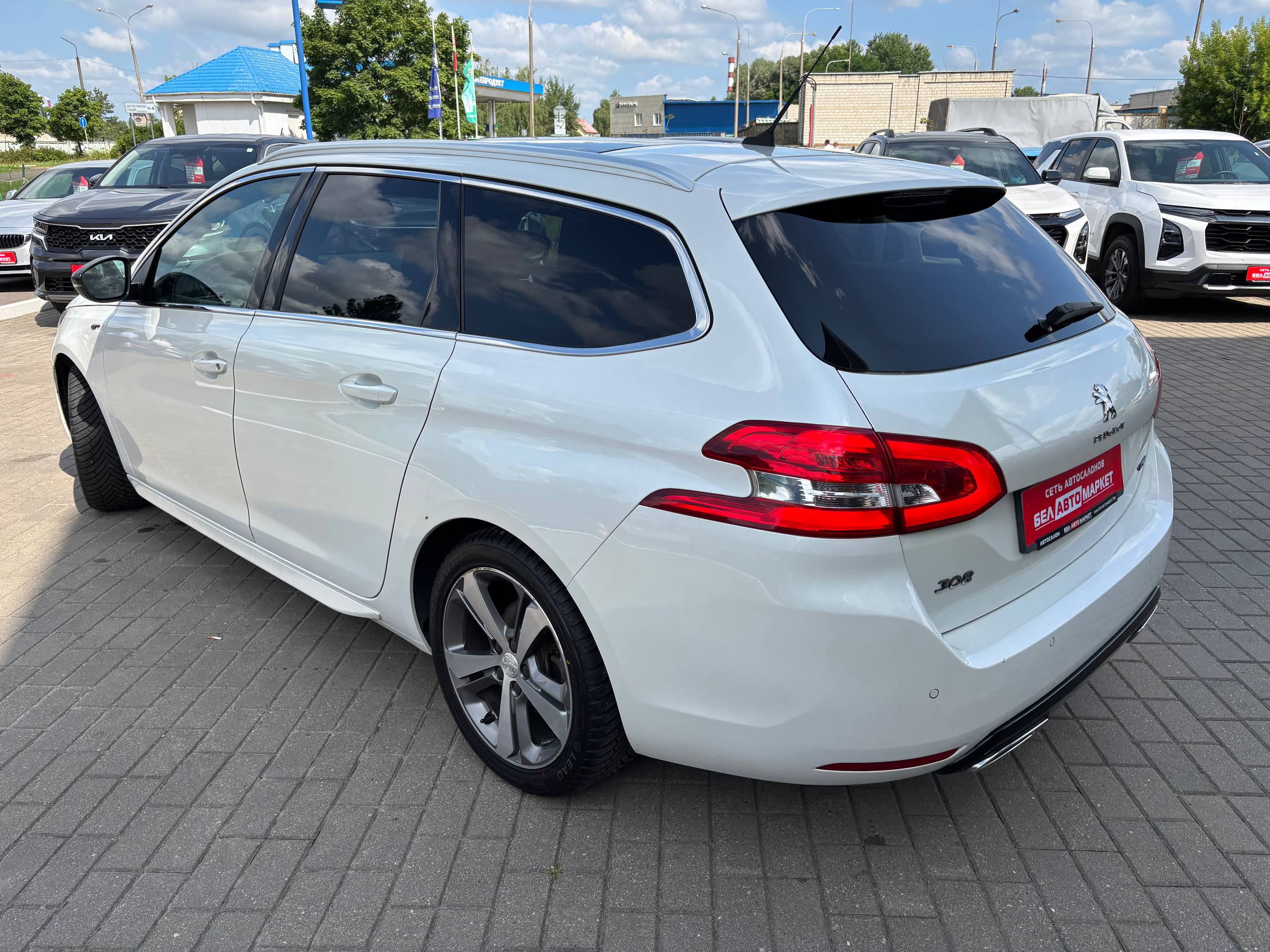 Фото автомобиля 8
