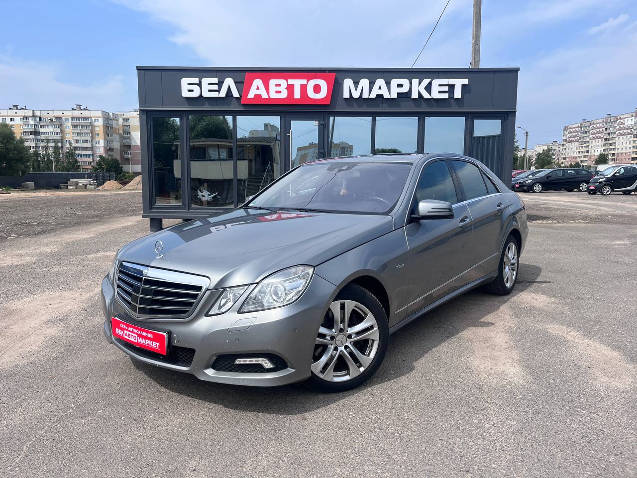 авто с пробегом mercedes-benz e-класс 2010