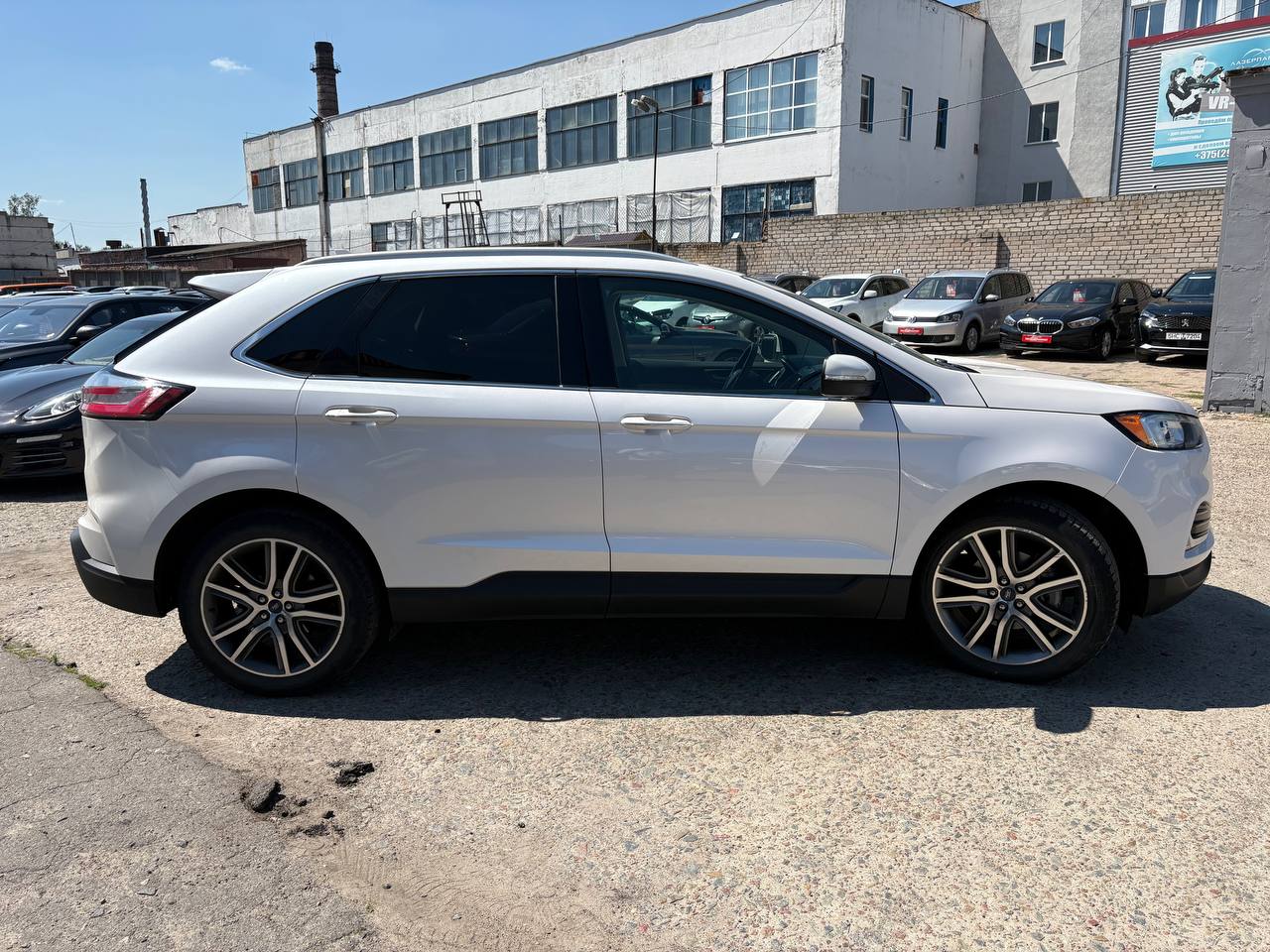 Фото автомобиля 3
